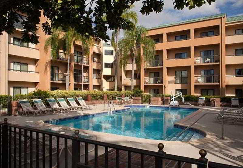 Hotel Courtyard Miami Airport West Doral Exterior foto