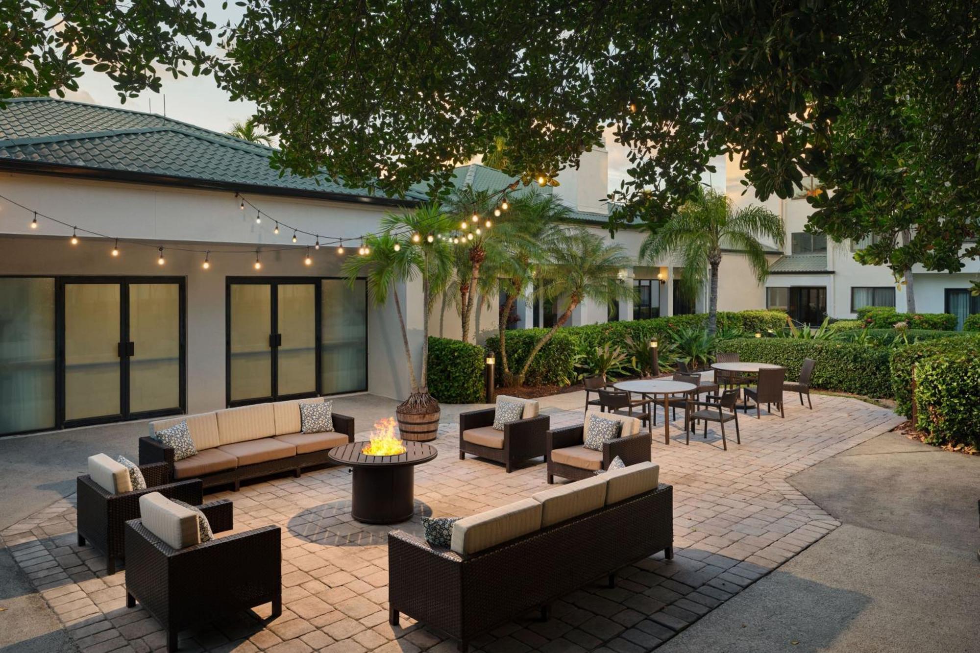 Hotel Courtyard Miami Airport West Doral Exterior foto
