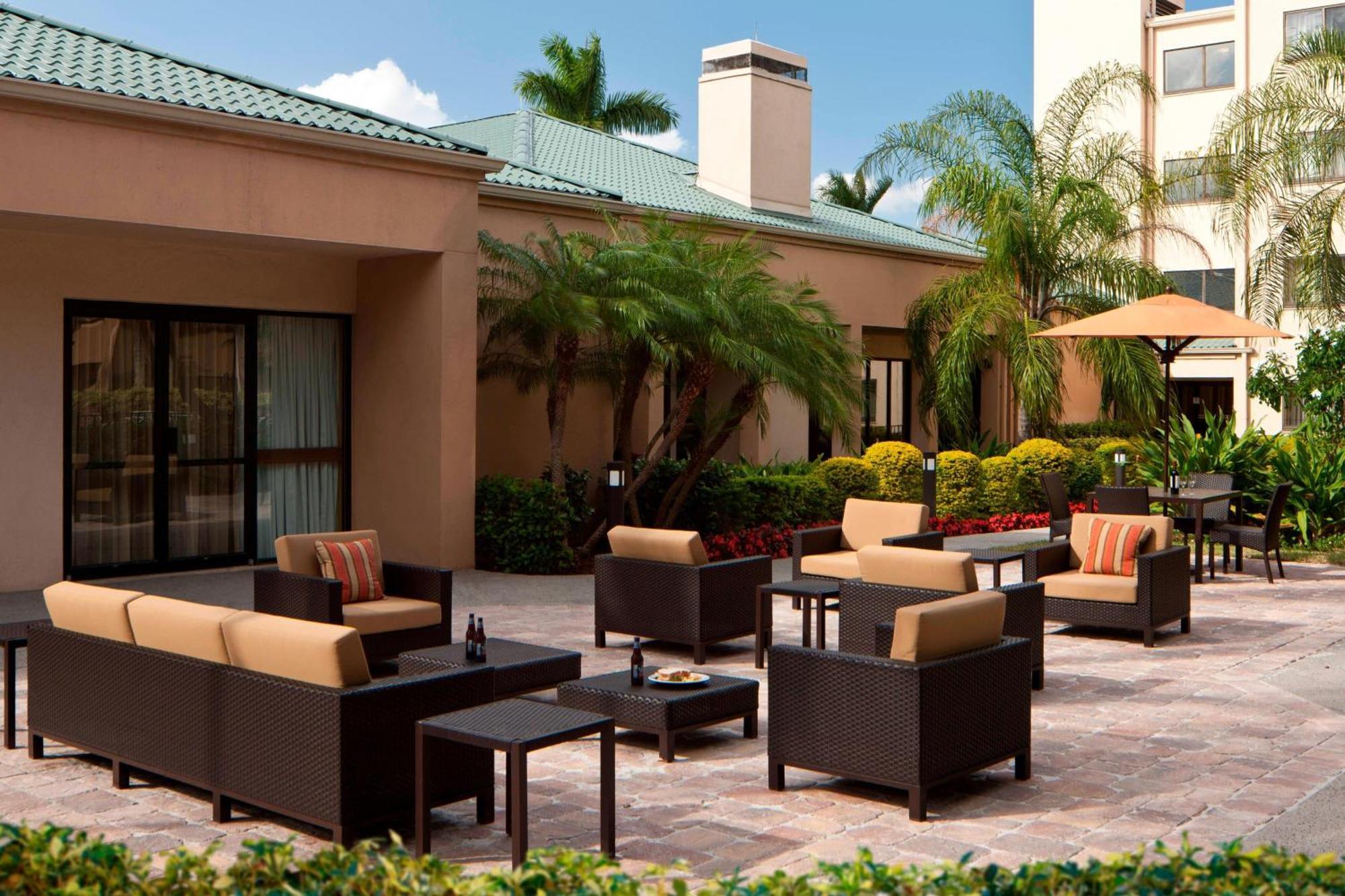 Hotel Courtyard Miami Airport West Doral Exterior foto